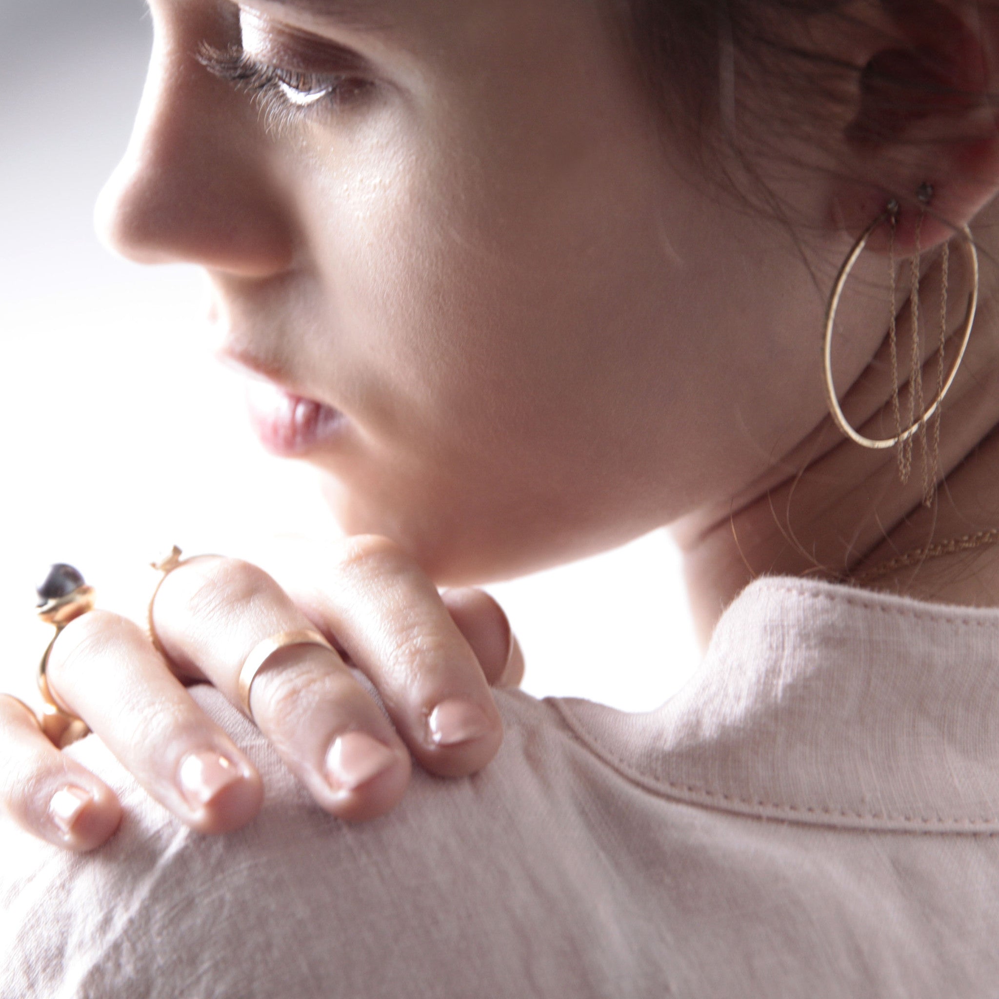 blanca monrós gómez | matte hoops