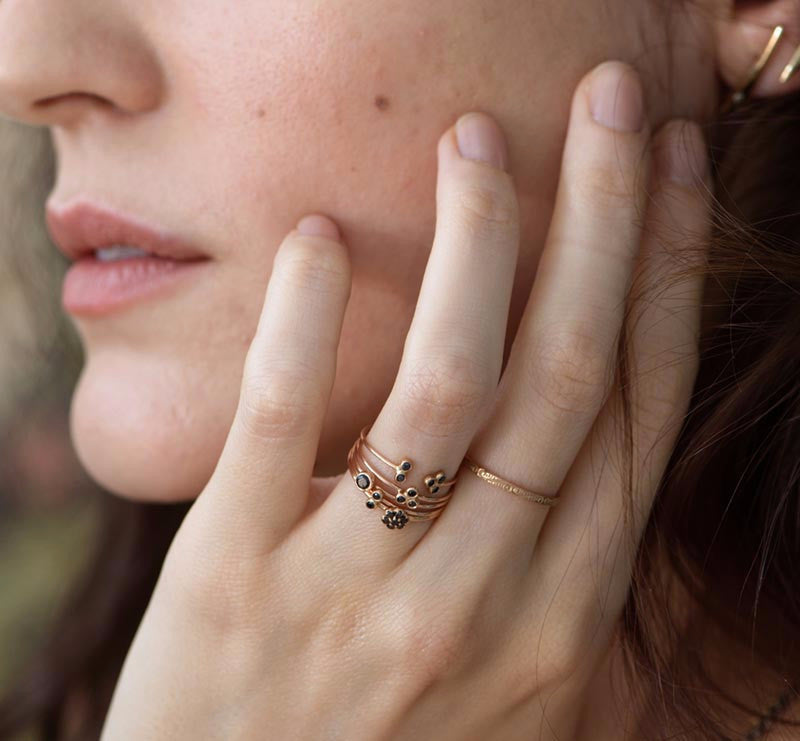 blanca monrós gómez | triple diamond seed ring
