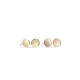flat seed studs- yellow gold