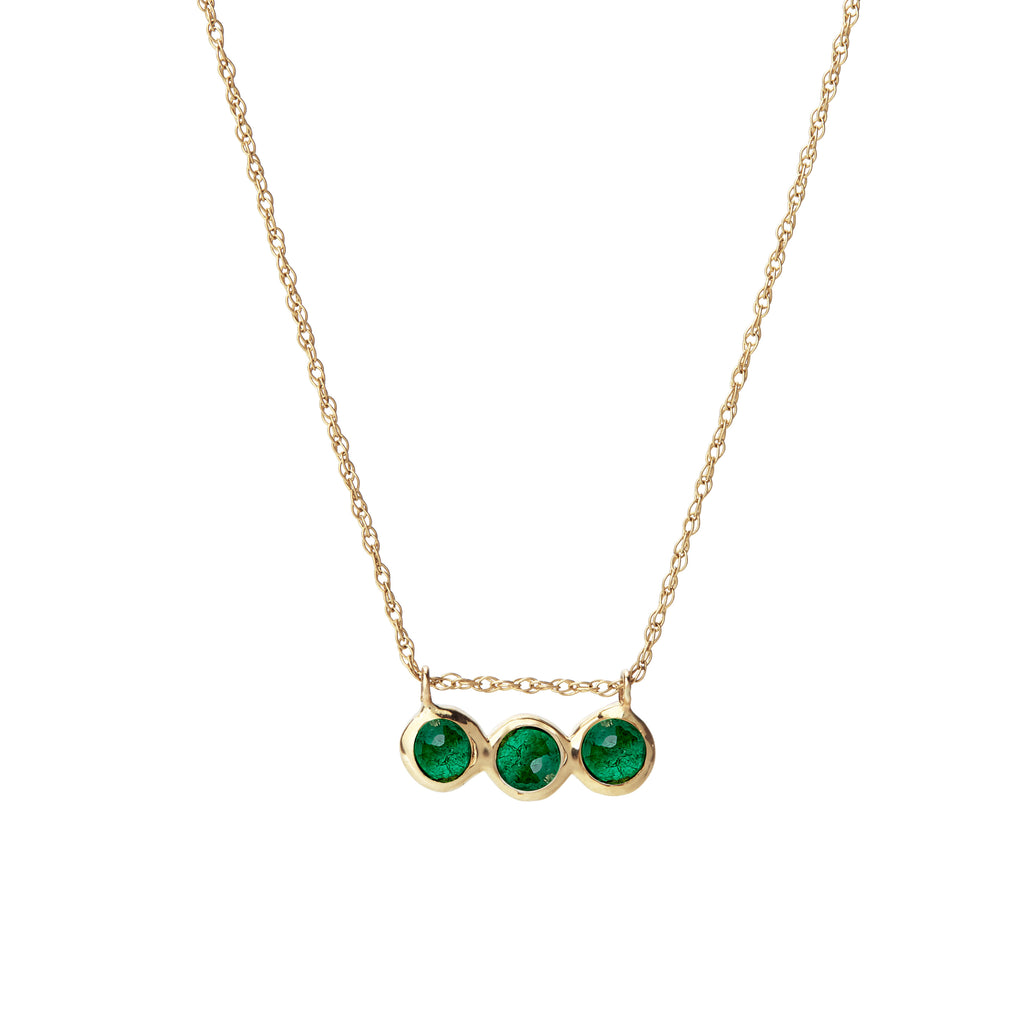emerald three stone necklace