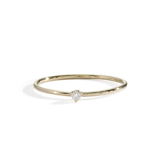 blanca monrós gómez | tiny white diamond solitaire